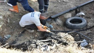 Bozüyükte kanalizasyon hatlarını tıkayan ıslak mendillerle mücadele sürüyor