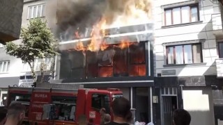 Bursada işyeri alev alev yandı