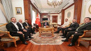 Bursaspor yönetimi, Bursa Valisi Mahmut Demirtaşı ziyaret etti