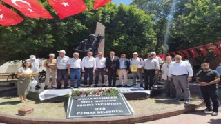 Ceyhan Belediyesi, 1998 depreminde hayatını kaybedenleri andı