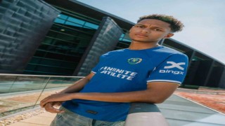 Chelsea, Omari Kellymanı kadrosuna kattı