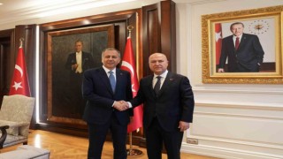 CHP Genel Başkan Yardımcısı Murat Bakan, İçişleri Bakanı Ali Yerlikayayı ziyaret etti