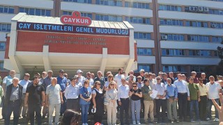 CHP, yaş çay alım bedellerinin bayram öncesi ödenmesini istedi