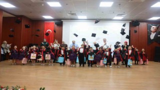 Çocuk kulüplerinde karne heyecanı yaşandı