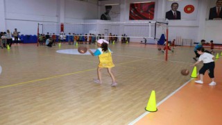 Çocuklardan basketbola yoğun ilgi