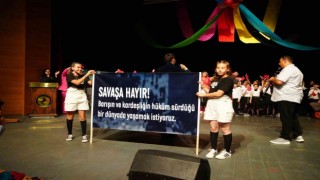 Çocuklardan dünyaya barış mesajı