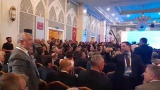 Çorum Belediye Başkanı Aşgın: “Teröristler övülürken sessiz kalamazdım”