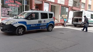 Çorumda bir genç evinde ölü bulundu