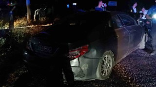 Çorumda iki otomobil çarpıştı: 1i çocuk 4 yaralı