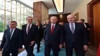 Cumhurbaşkanı Erdoğan, TBMM Başkanı Kurtulmuşu ziyaret etti