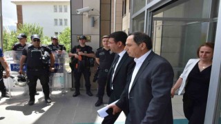 Cumhurbaşkanı Erdoğanın fotoğrafını indiren DEM Partili başkan ifade verdi