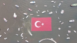 Darıcada bin 923 metrekarelik dev Türk bayrağı açılacak