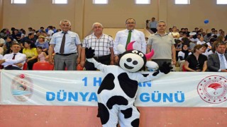 Denizlide 500 öğrenci süt şenliğinde buluştu