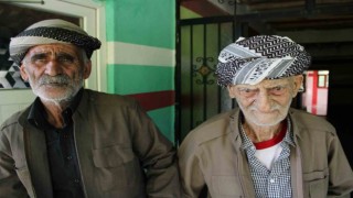 Derecikte Tekin kardeşler ‘berdel ve maddi imkansızlıklar yüzünden hiç evlenemedi