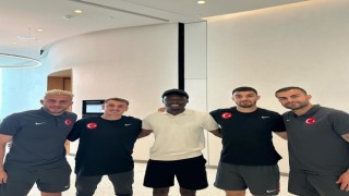 Derrick Köhnden A Milli Takım kampına ziyaret