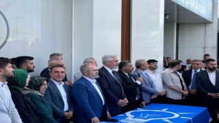 Diyarbakırda AK Partililer bayramlaştı