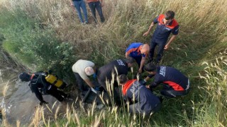 Diyarbakırda traktörüyle gölete düşen sürücü hayatını kaybetti