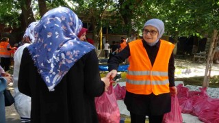 Diyarbakırda yüzlerce aileye kurban eti ulaştırıldı