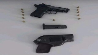 Dur ihtarına uymayan şüpheli ruhsatsız tabanca ile yakalandı