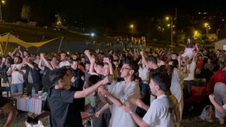 Düzceliler son 16 turunu coşkuyla kutladı
