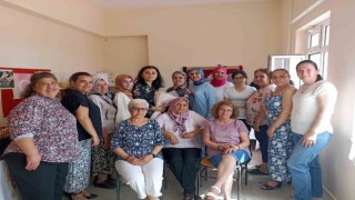El Sanatları Kursuna katılan kadınlar hünerlerini sergiledi