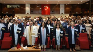 ERÜ Güzel Sanatlar Fakültesinde mezuniyet sevinci