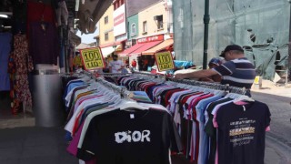Eskişehirde sıcak hava ile birlikte kıyafet tercihleri değişiyor