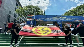 Eskişehirspor bayrağını Dortmundda dalgalandırdılar