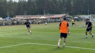 Fenerbahçe, taraftara açık antrenman yaptı