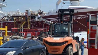Gemide yangın çıktı, 4 işçi dumandan etkilendi