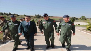 Genelkurmay Başkanı ve Hava Kuvvetleri Komutanı Eskişehirde