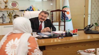 Gölbaşı Belediye Başkanı Odabaşı, vatandaşlarla bayramlaştı