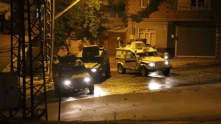 Hakkaride izinsiz gösterilerde 4 gözaltı