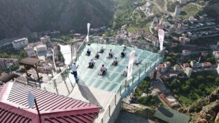 ‘Hareketlilik Yılını 240 metre yükseklikte kutladılar