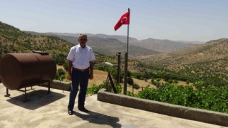 Her Babalar Gününde şehit edilen ailesini ziyaret ediyor