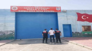 Hırsızlık suçundan aranan şahıs yakalandı
