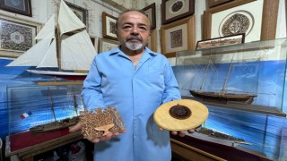 Hobi olarak başladığı ‘Naht sanatını, tarihi çarşının tek ustası olarak sürdürüyor
