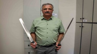 Horozunu unutanda var; takma dişini, rambo bıçağını, çocuğunu unutanda