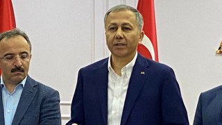 İçişleri Bakanı Yerlikaya: "Van'da 3 Terörist Etkisiz Hale Getirildi"