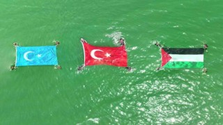 İHH Yamula Barajına dev bayraklar açtı