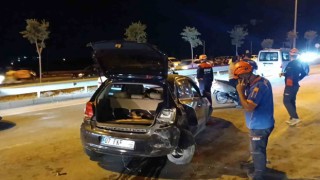 İki otomobil çarpıştı: 4 yaralı