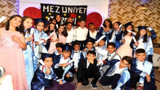 İlk mezuniyet heyecanını yaşadılar