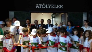 İlköğretim okulu öğrencileri sıfır atığa dikkat çekmek için sergi açtılar