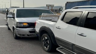 İnegölde 4 araç birbirine girdi