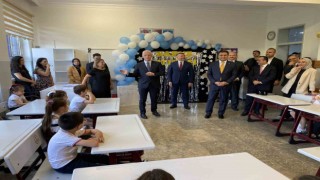 İstanbulda karneyi alan öğrencilerde yaz tatili heyecanı başladı