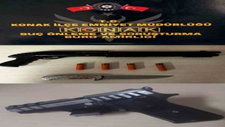 İzmirde silahlı ve bıçaklı kavgada 2 kişi yaralandı