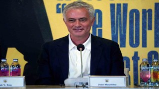 Jose Mourinho: “Fenerbahçenin rüyalarını gerçekleştirmek için çok güçlü takım kuracağız”
