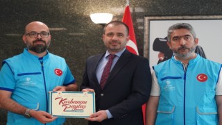 Kabil Büyükelçiliği Maslahatgüzarı ve Misyon Şefi Ünal, kurbanını TDVye bağışladı