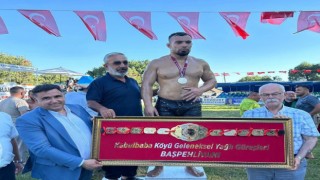 Kabulbaba Güreşlerinde ‘Zeybek havası