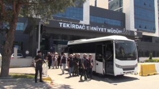 Kaçak göçmen diye peşine düştükleri araçlardan FETÖ davalıları çıktı